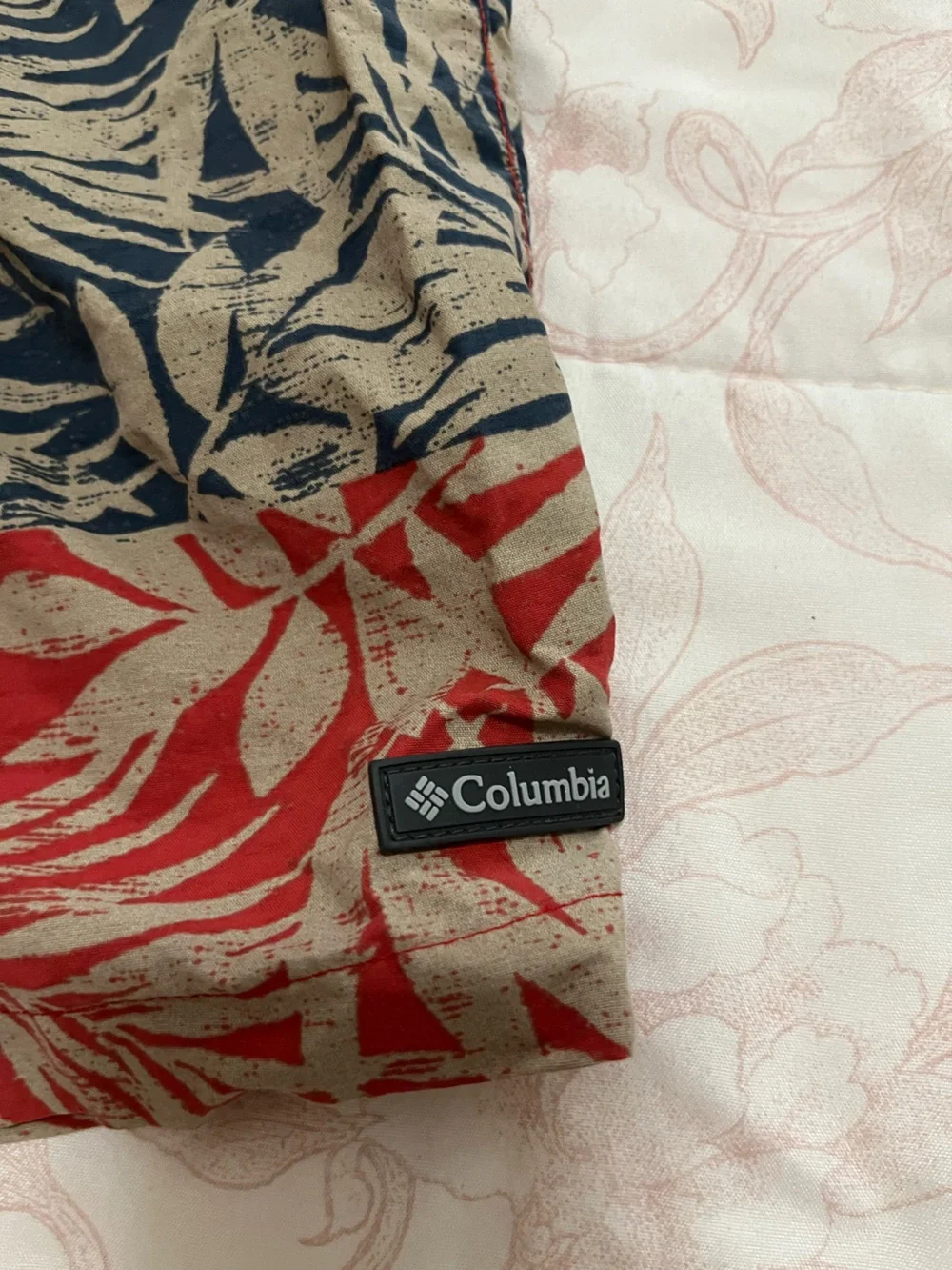 Columbia Navy Tropical Print Shorts XL
